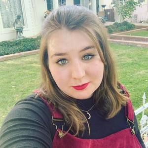 Meet your Posher, Isabel